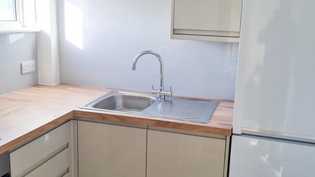 Sandy Bay Apartment, St Ives Bay, Хейл Экстерьер фото