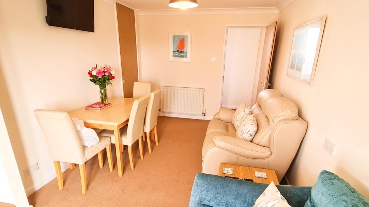 Sandy Bay Apartment, St Ives Bay, Хейл Экстерьер фото